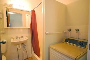 Lawlers 36A - Accommodation Port Hedland 2