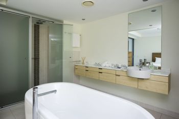 Blue On Blue Apartment 811 - Accommodation Port Hedland 6