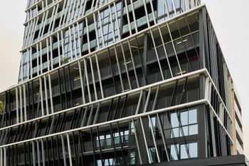 Panoramic Melbourne Views From Stylish Apartment - Accommodation Port Hedland 0