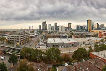 Panoramic Melbourne Views From Stylish Apartment - Accommodation Port Hedland 4