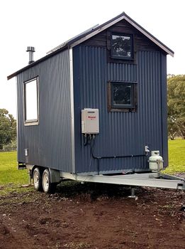 Big Tiny Dale View Tiny House - Accommodation Port Hedland 4