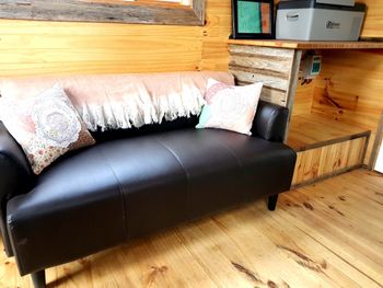 Big Tiny Dale View Tiny House - Accommodation Port Hedland 2