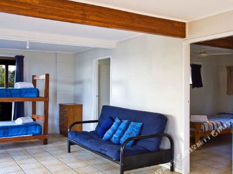 1770 Beach Accommodation Elliot Lodge - Accommodation Port Hedland 4