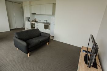 Watt Street 1 BR Apartment W Ocean Views - Accommodation Port Hedland 5