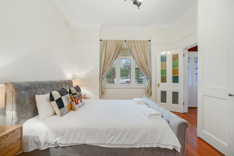 HomeHotel LuxuryHome 500m Crows Nest Shops - Accommodation Port Hedland 1