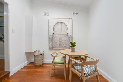 HomeHotel LuxuryHome 500m Crows Nest Shops - Accommodation Port Hedland 0