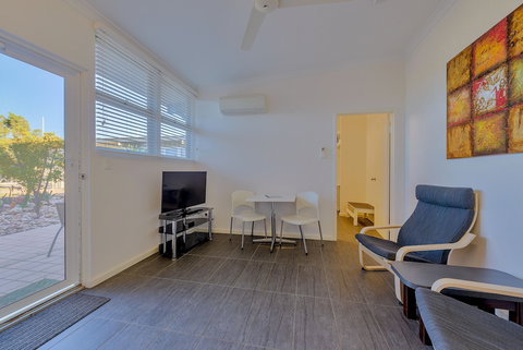 Getaway Villas Unit 38 6 - Accommodation Port Hedland 5