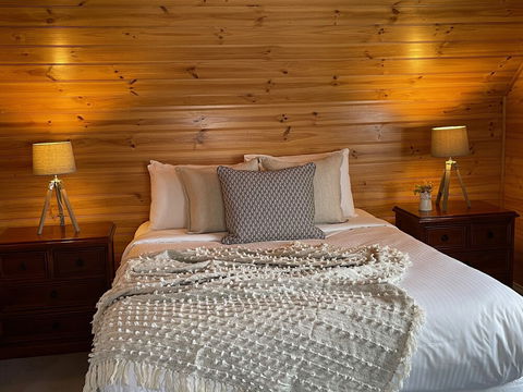 Dunes - Elegant Beach Villa With Huge Swim Spa - Accommodation Port Hedland 1