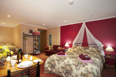 North East Rest Awhile Bed & Breakfast - Accommodation Port Hedland 6