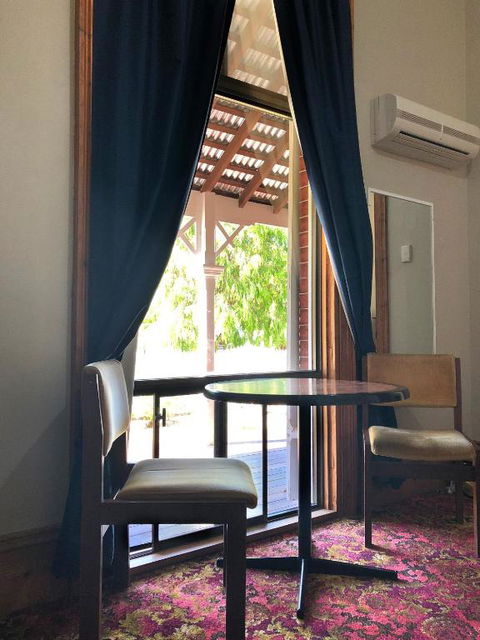 Ithaca 1896 Manor - Accommodation Port Hedland 2