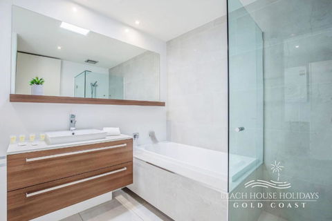 Absolute Beachfront Holiday House - Accommodation Port Hedland 3