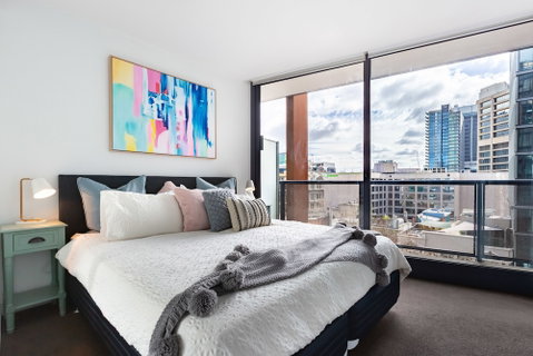 Ella, 1BDR Melbourne Apartment - Accommodation Port Hedland 3