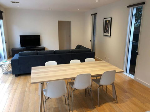 Malvern 3 Bedroom Home - Accommodation Port Hedland 1