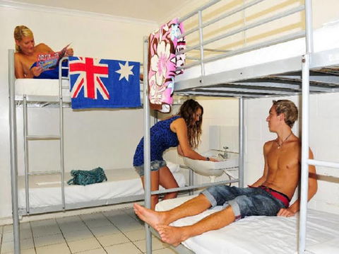 Flying Monkey Backpackers - Accommodation Port Hedland 0