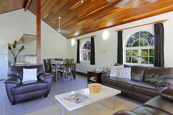 A PERFECT STAY - Clarkes Beach Villa - Accommodation Port Hedland 6