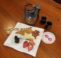 Ayr Bed  Breakfast on McIntyre - Accommodation Port Hedland
