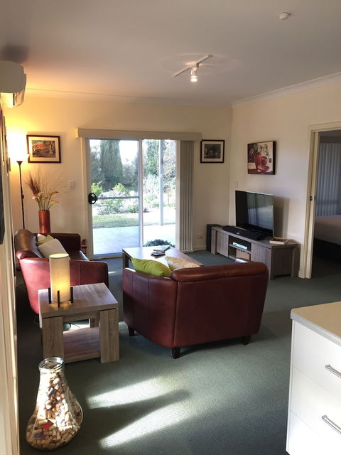 Lyreen's Apartment B&B - Accommodation Port Hedland 4