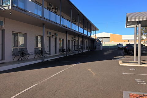 New England Motor Inn - Accommodation Port Hedland 4