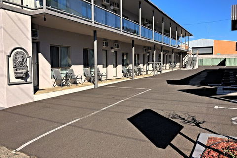 New England Motor Inn - Accommodation Port Hedland 1