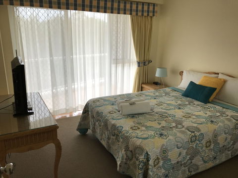 Fairways Golf & Beach Retreat - Accommodation Port Hedland 6