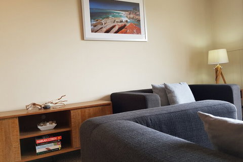 Blue Seas Holiday Villas - Accommodation Port Hedland 7