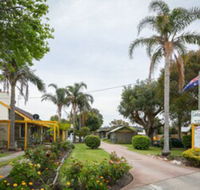 Lazy Acre Log Cabins - Accommodation Port Hedland
