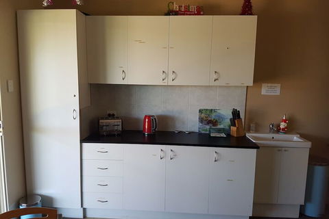 The Heights Bed & Breakfast - Accommodation Port Hedland 6