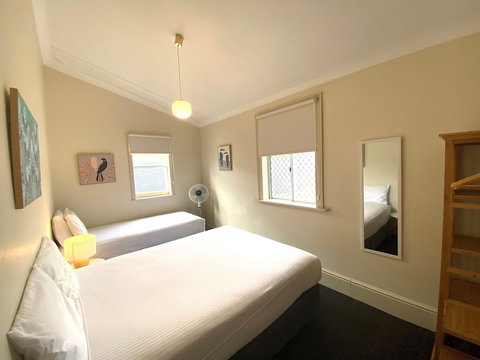 The Clifton & Grittleton Lodge - Accommodation Port Hedland 6