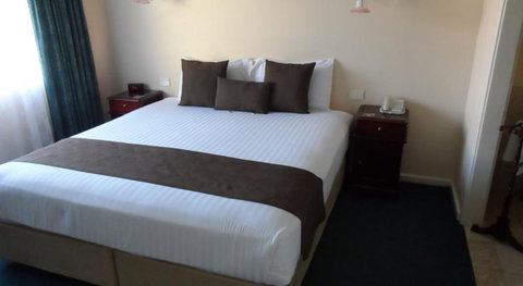 The Clifton & Grittleton Lodge - Accommodation Port Hedland 5