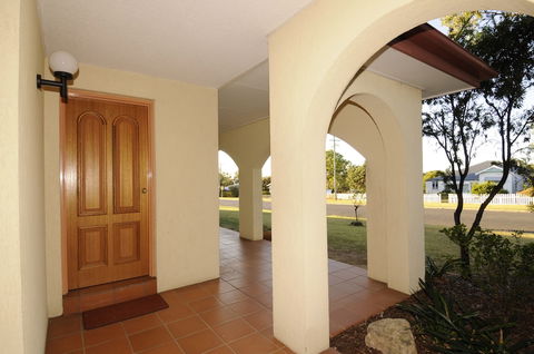 McNevin's Warwick Motel - Accommodation Port Hedland 3