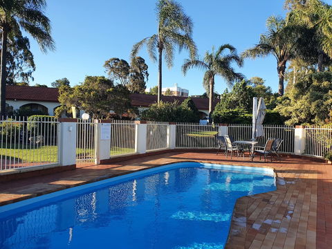 McNevin's Warwick Motel - Accommodation Port Hedland 4