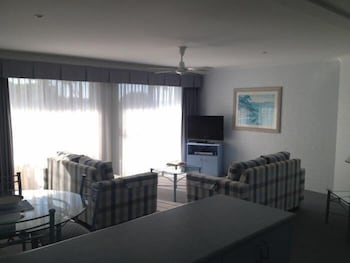 Breakers Apartments Mollymook - Accommodation Port Hedland 6
