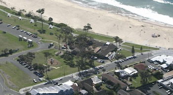 Breakers Apartments Mollymook - Accommodation Port Hedland 0