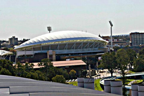 Adelaide DressCircle Apartments North Terrace - Accommodation Port Hedland 3