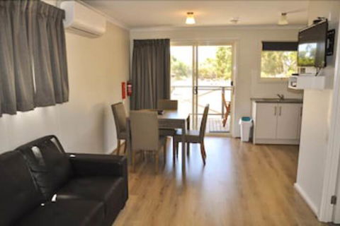 Western KI Caravan Park - Accommodation Port Hedland 0