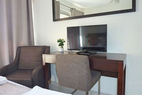 Jadran Motel & El Jays Holiday Lodge - Accommodation Port Hedland 6