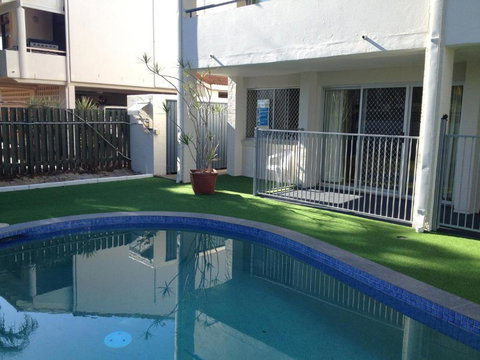 Noosa Parade Holiday Inn - Accommodation Port Hedland 2