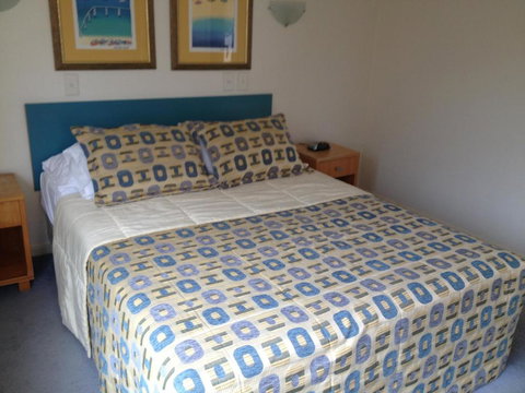 Noosa Parade Holiday Inn - Accommodation Port Hedland 3