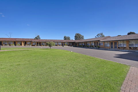 Econo Lodge Savannah Park Tamworth - Accommodation Port Hedland 2