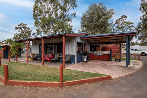 Golden Country Motel & Caravan Park - Accommodation Port Hedland 2