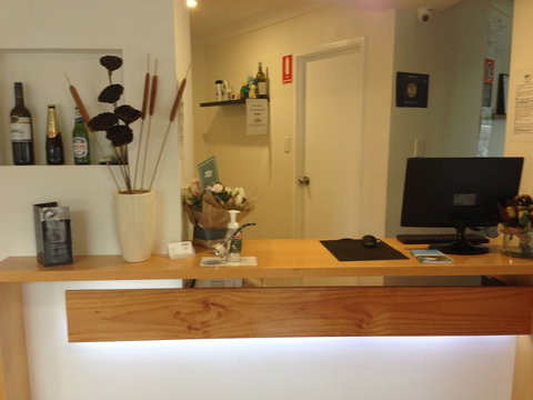 Newcastle Links Motel - Accommodation Port Hedland 0