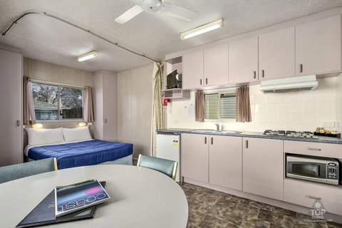 Cowes Caravan Park - Accommodation Port Hedland 6