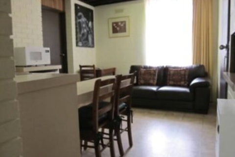 Lakes Waterfront Motel & Holiday Cottages - Accommodation Port Hedland 4