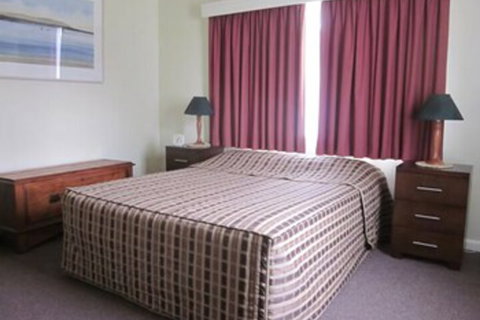Lakes Waterfront Motel & Holiday Cottages - Accommodation Port Hedland 5