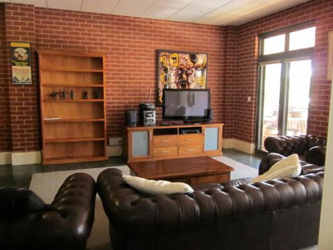 Holiday On Mostyn - Accommodation Port Hedland 6