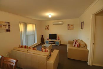 DBJ Holiday Units - Accommodation Port Hedland 4