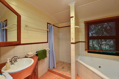 Bushland Cottages And Lodge - Accommodation Port Hedland 7