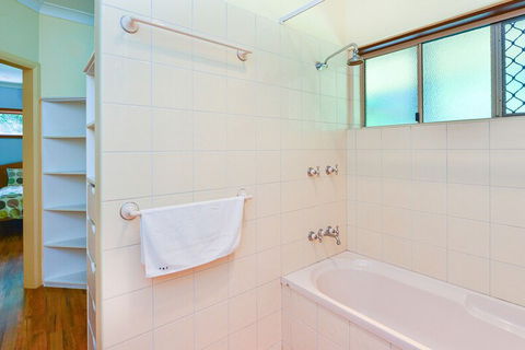 Bushland Cottages And Lodge - Accommodation Port Hedland 6