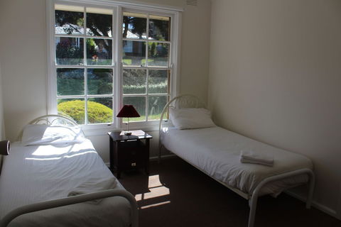Australian Home Away At Doncaster Grange Park - Accommodation Port Hedland 0