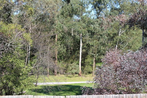 Australian Home Away At Doncaster Grange Park - Accommodation Port Hedland 4